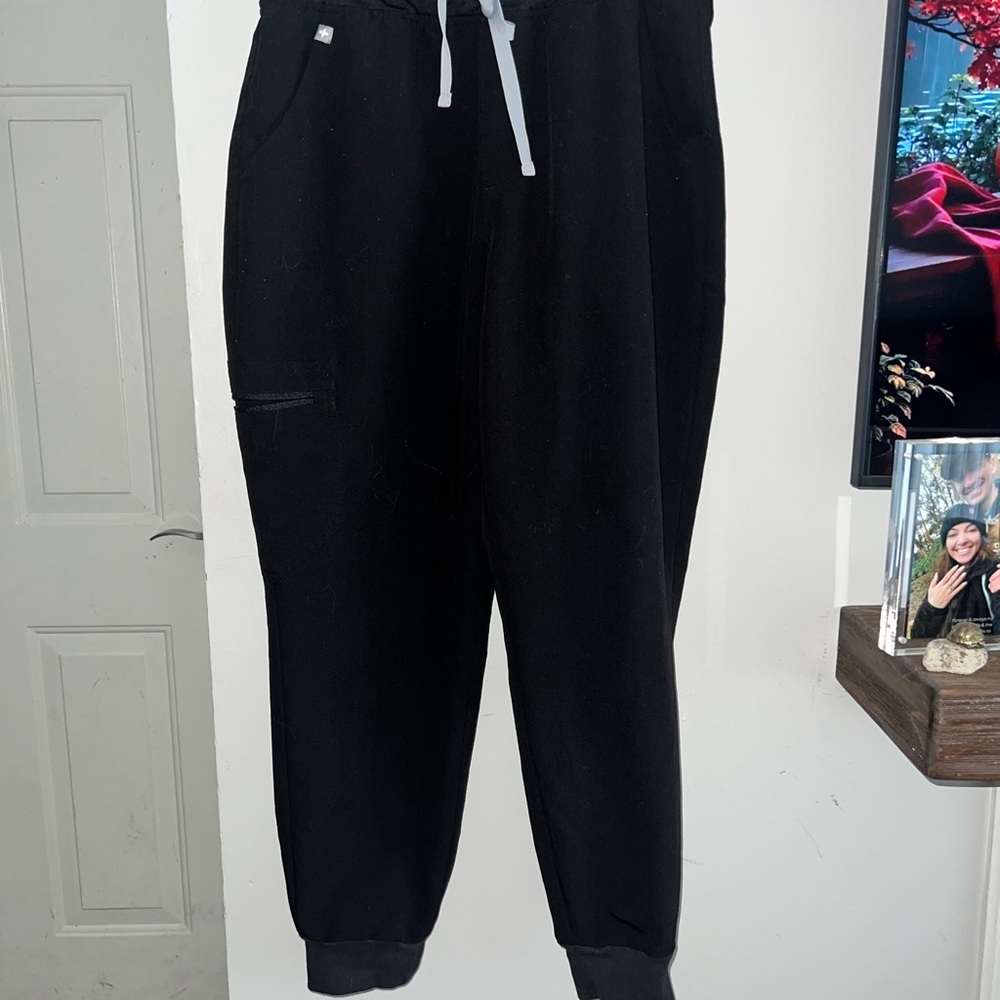 Figs Black Women's Jogger Pants